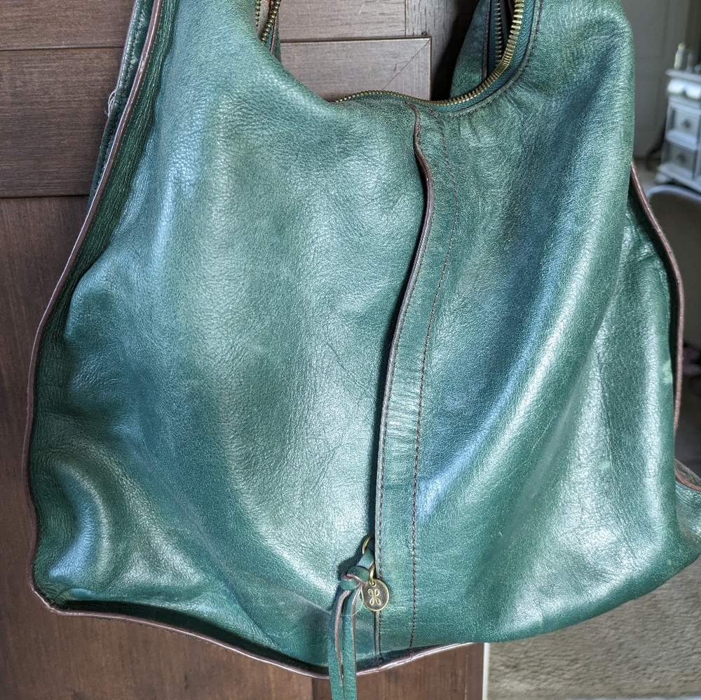 Women's Hobo leather handbag with matching wallet